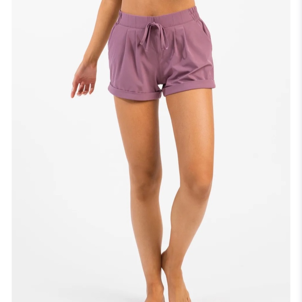 NWT - ZYIA Active Lavender Summer Shorts XXXL – Lightweight & Comfy